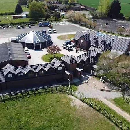 Appaloosa Suite With Amazing Views Of Stud Farm. Driffield Ngoại thất bức ảnh